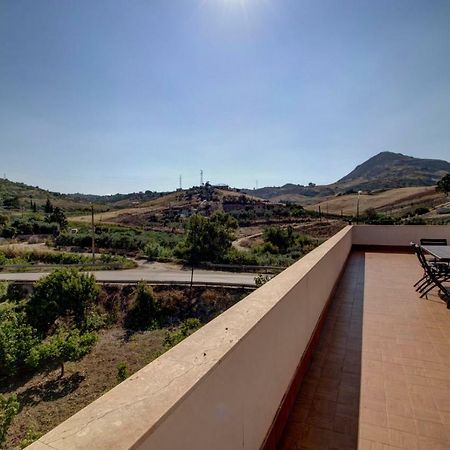 Casa Vacanza Villa Anna Raffadali Zewnętrze zdjęcie